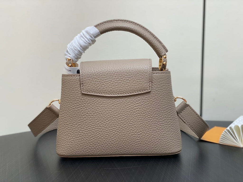 Louis Vuitton Capucines Mini 21 in Khaki Brown Taurillon Bag